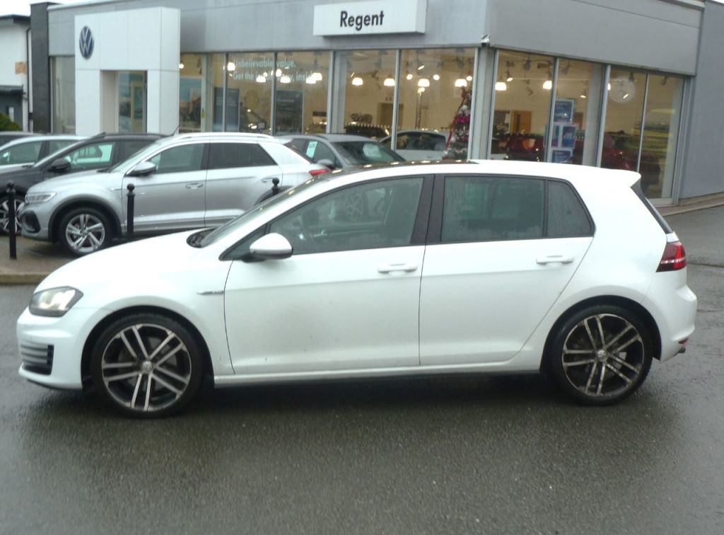 Used Volkswagen Golf 2016 for sale - 76949507: Photo 5