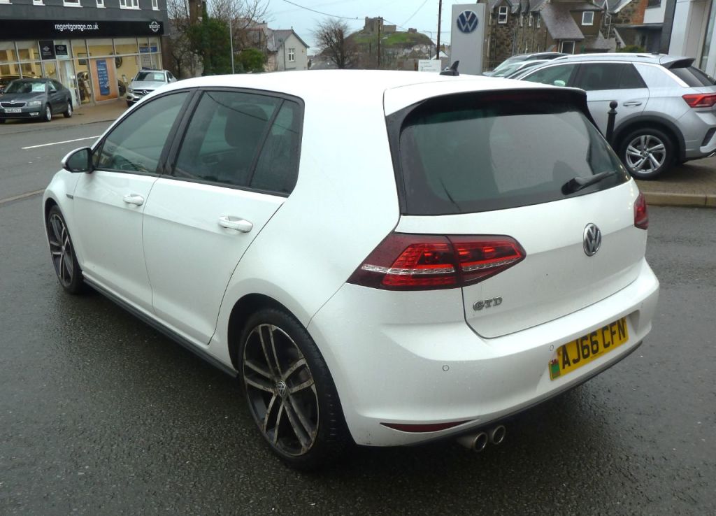 Used Volkswagen Golf 2016 for sale - 76949507: Photo 7