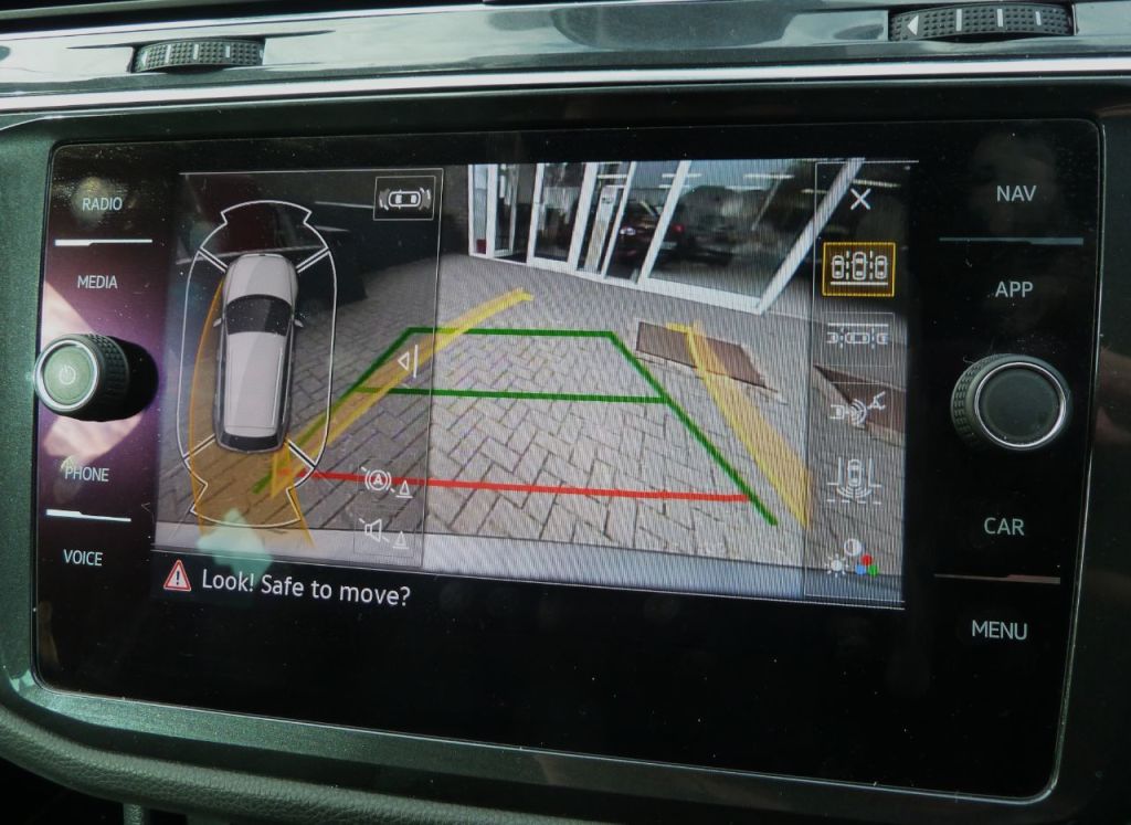 Used Volkswagen Tiguan 2021 for sale - 76303132: Photo 14