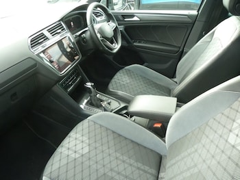 Used Volkswagen Tiguan 2021 for sale - 76303132: Photo