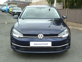 Used Volkswagen Golf 2019 for sale - 75555928: Photo