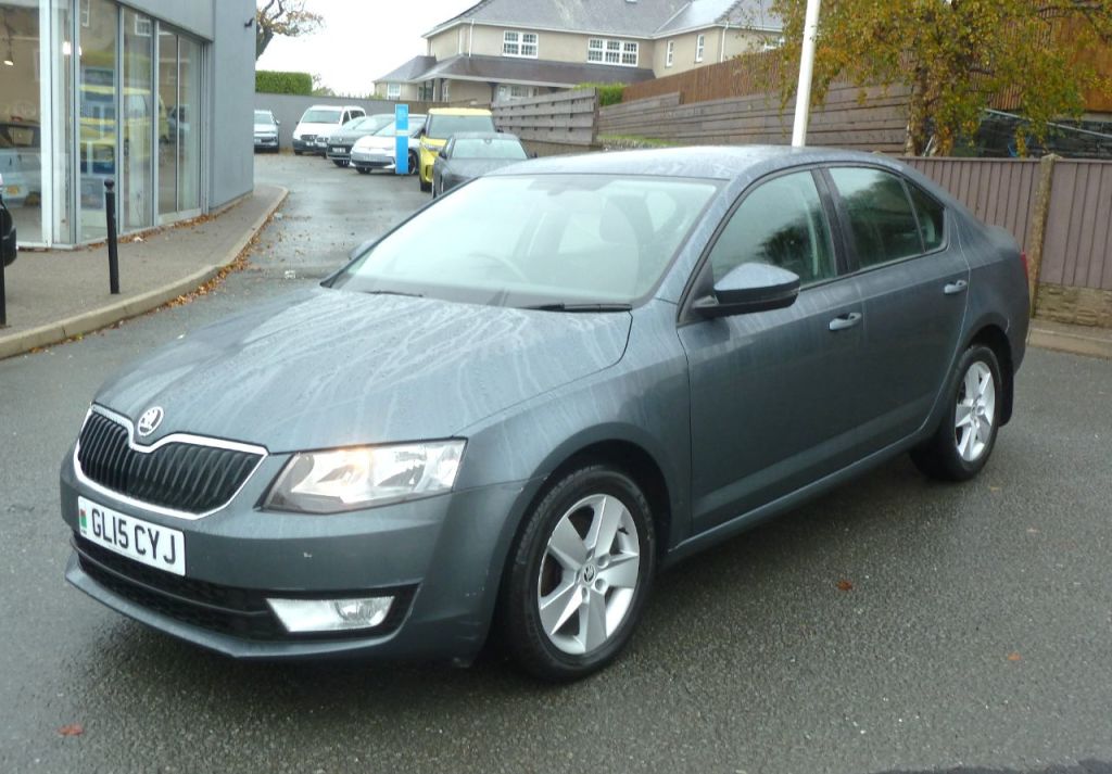 Used Skoda Octavia 2015 for sale - 76469355: Photo 4