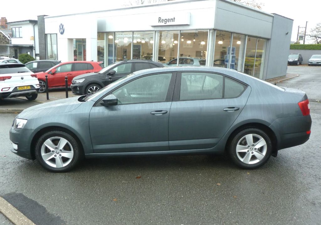 Used Skoda Octavia 2015 for sale - 76469355: Photo 5