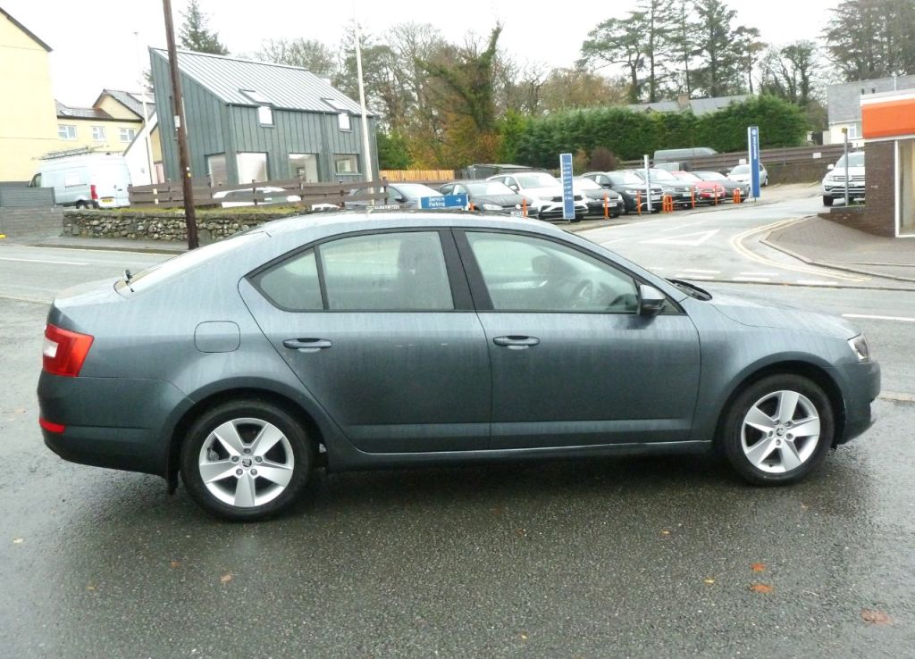 Used Skoda Octavia 2015 for sale - 76469355: Photo 9