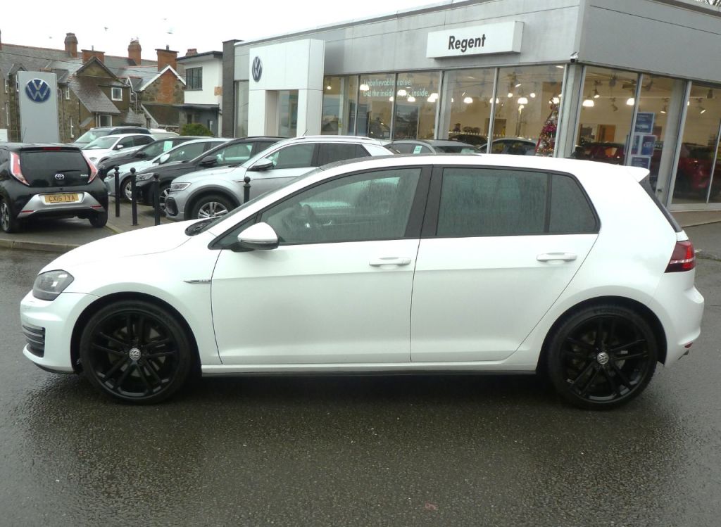 Used Volkswagen Golf 2016 for sale - 76985485: Photo 5