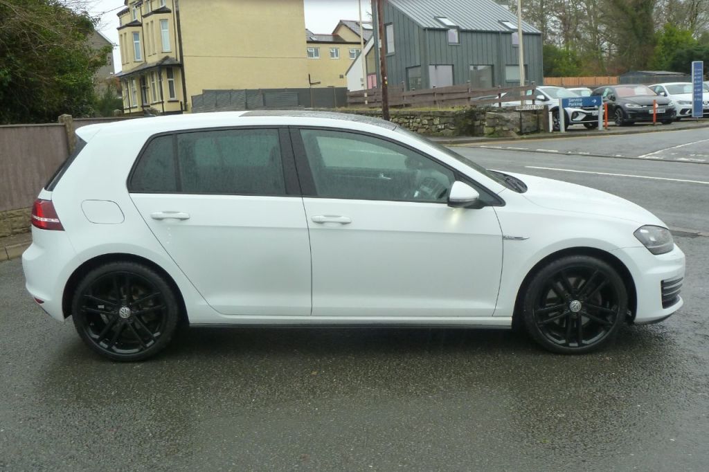 Used Volkswagen Golf 2016 for sale - 76985485: Photo 9