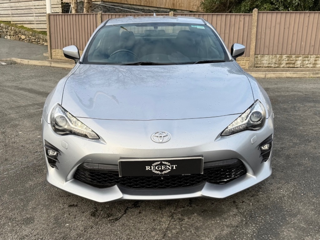 Used Toyota GT86 2017 for sale - 77079732: Photo 2