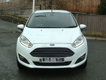 Used Ford Fiesta 2015 for sale - 76961747: Photo