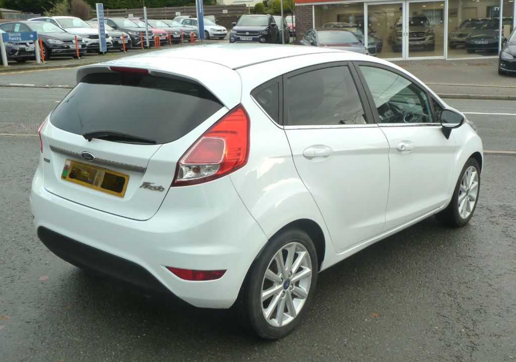 Used Ford Fiesta 2015 for sale - 76961747: Photo 8