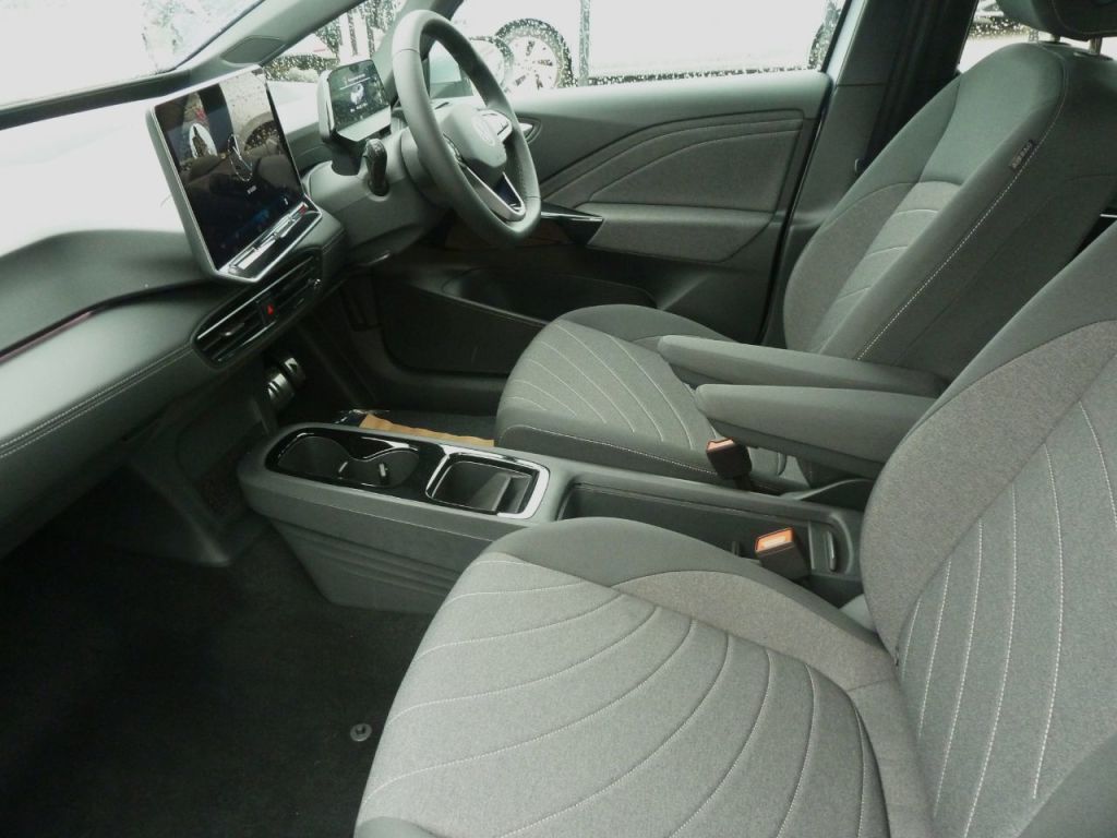 Used Volkswagen ID.3 2025 for sale - 76422182: Photo 2