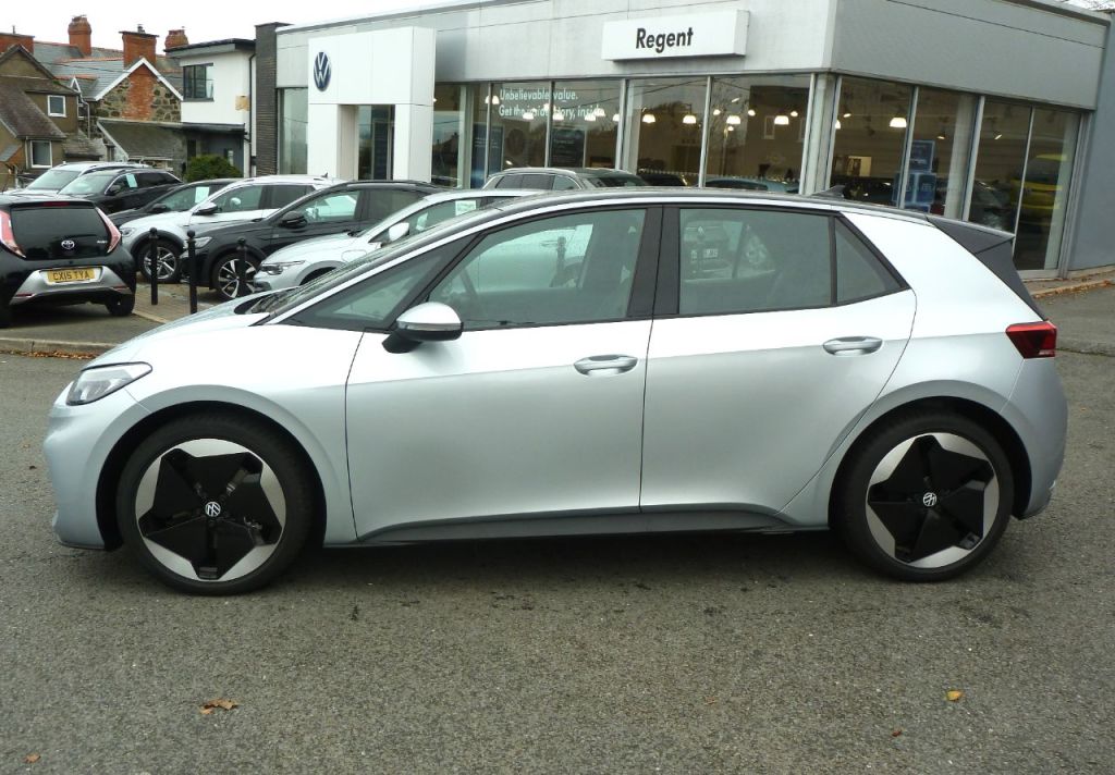 Used Volkswagen ID.3 2025 for sale - 76422182: Photo 5