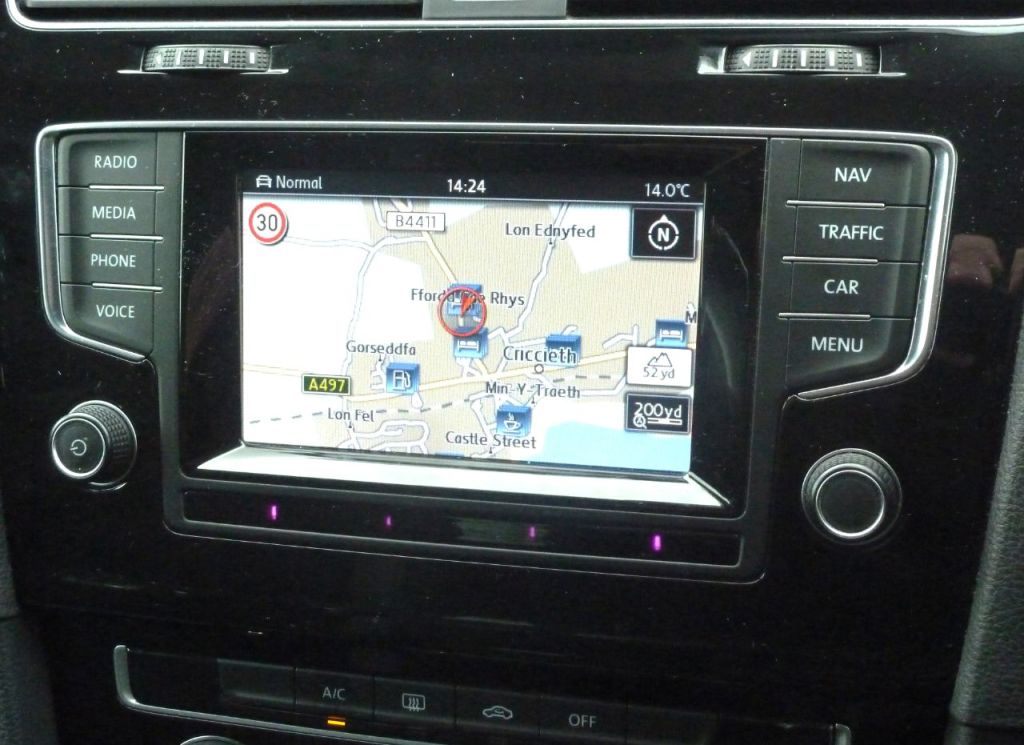 Used Volkswagen Golf 2014 for sale - 76508792: Photo 15