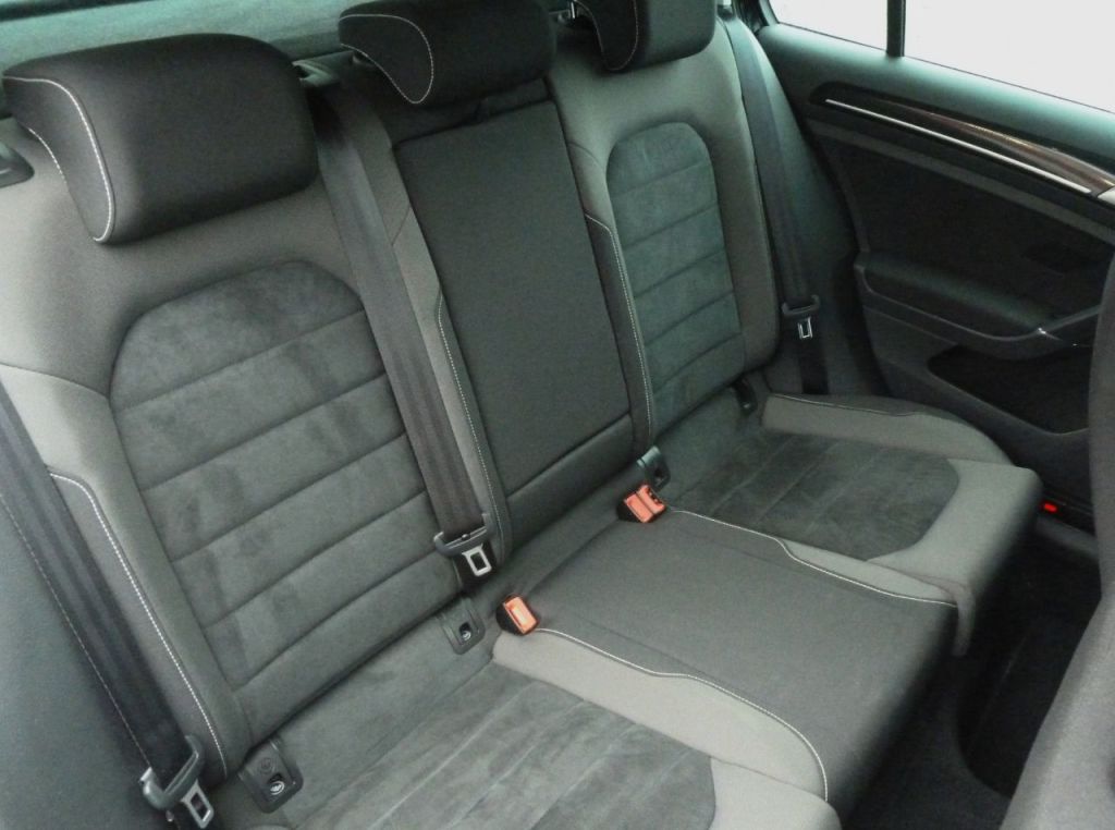 Used Volkswagen Golf 2014 for sale - 76508792: Photo 17