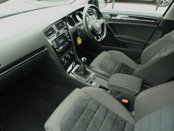 Used Volkswagen Golf 2014 for sale - 76508792: Photo