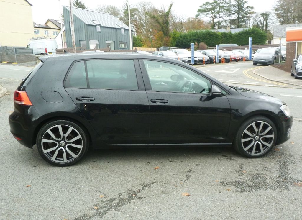 Used Volkswagen Golf 2014 for sale - 76508792: Photo 9