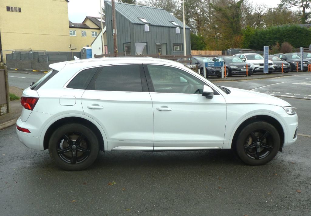 Used Audi Q5 2020 for sale - 76436443: Photo 9