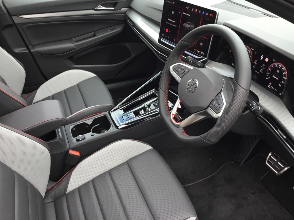 Used Volkswagen Golf 2026 for sale - 78167773: Photo 2