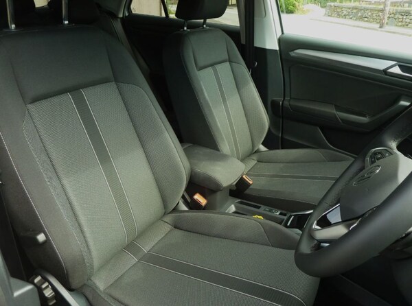 Used Volkswagen T-Roc 2025 for sale - 75689605: Photo 12