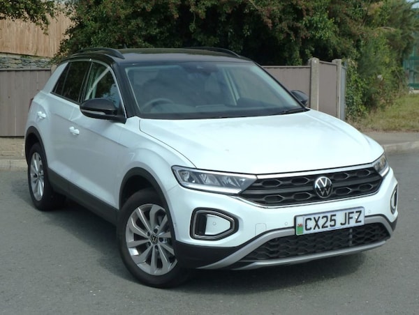 Used Volkswagen T-Roc 2025 for sale - 75689605: Photo 1