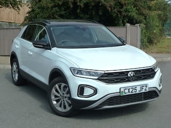 Used Volkswagen T-Roc 2025 for sale - 75689605: Photo