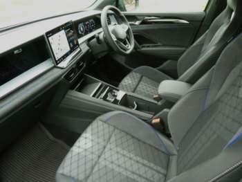 Used Volkswagen Touran 2025 for sale - 75105720: Photo
