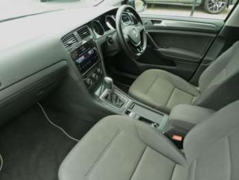 Used Volkswagen Golf 2019 for sale - 75195143: Photo