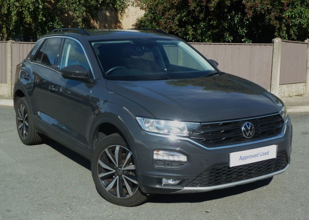 Used Volkswagen T-Roc 2021 for sale - 76005711: Photo 1