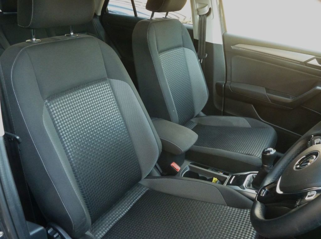Used Volkswagen T-Roc 2021 for sale - 76005711: Photo 11