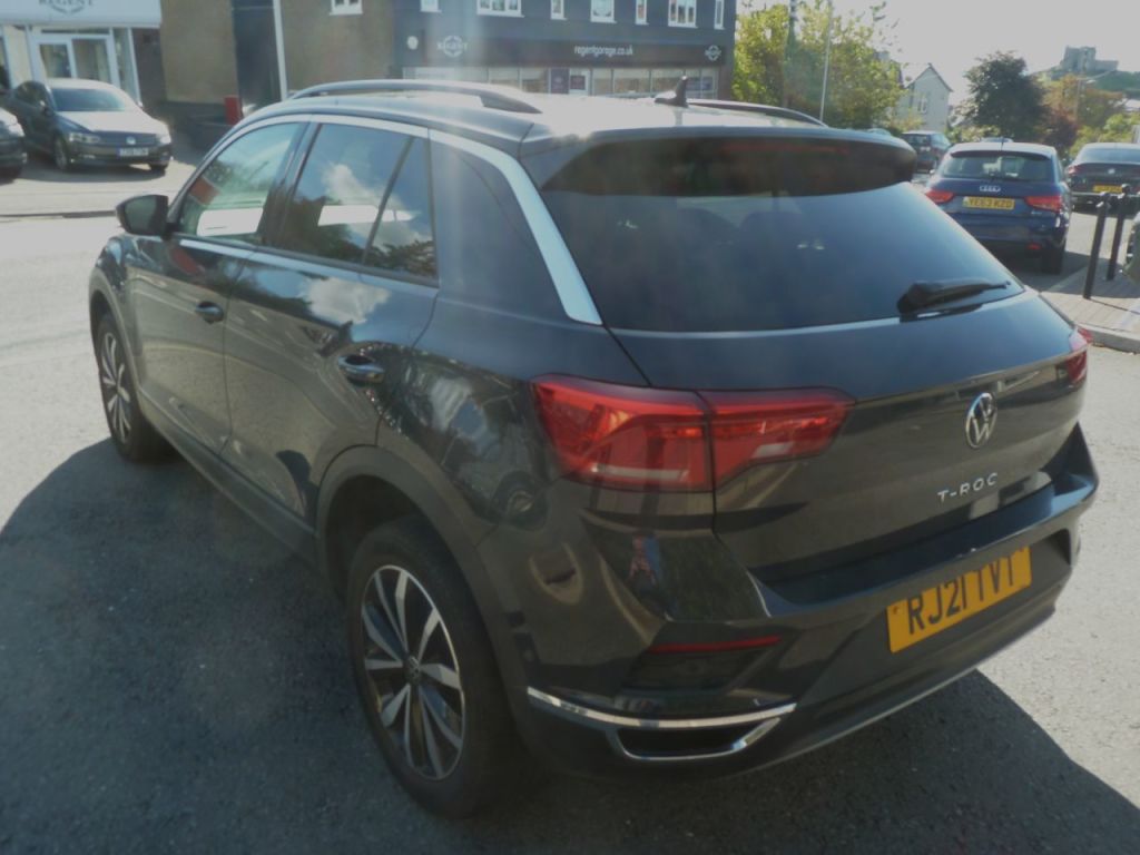 Used Volkswagen T-Roc 2021 for sale - 76005711: Photo 6