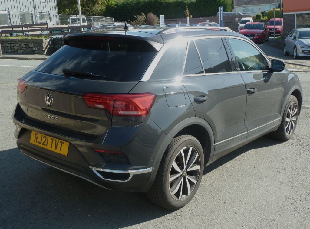 Used Volkswagen T-Roc 2021 for sale - 76005711: Photo 8