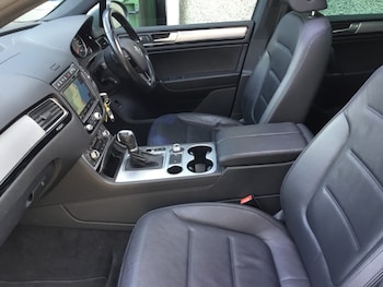 Used Volkswagen Touareg 2016 for sale - 78425486: Photo