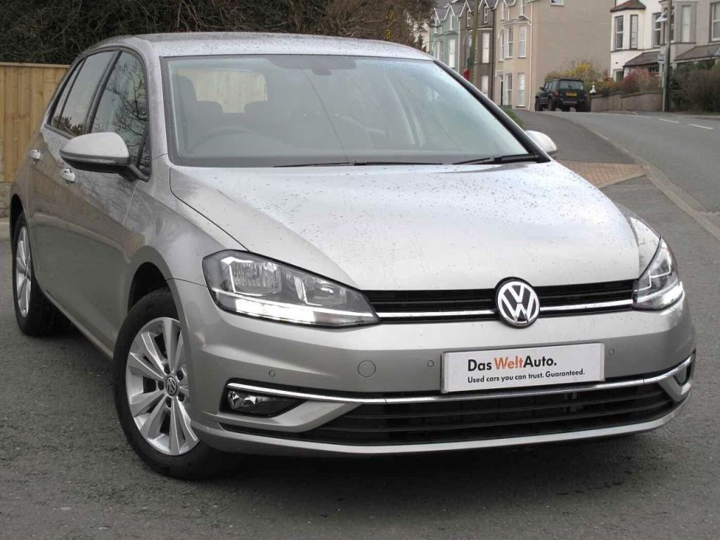 Used Volkswagen Golf 2017 for sale - 76162563: Photo 1