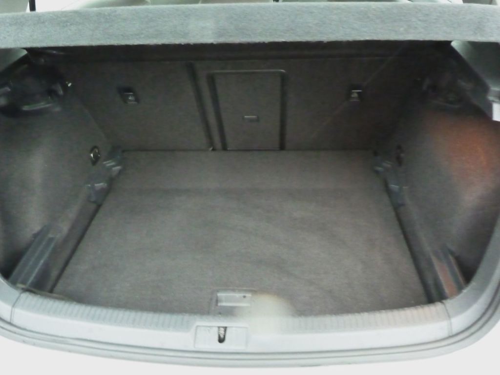 Used Volkswagen Golf 2017 for sale - 76162563: Photo 15