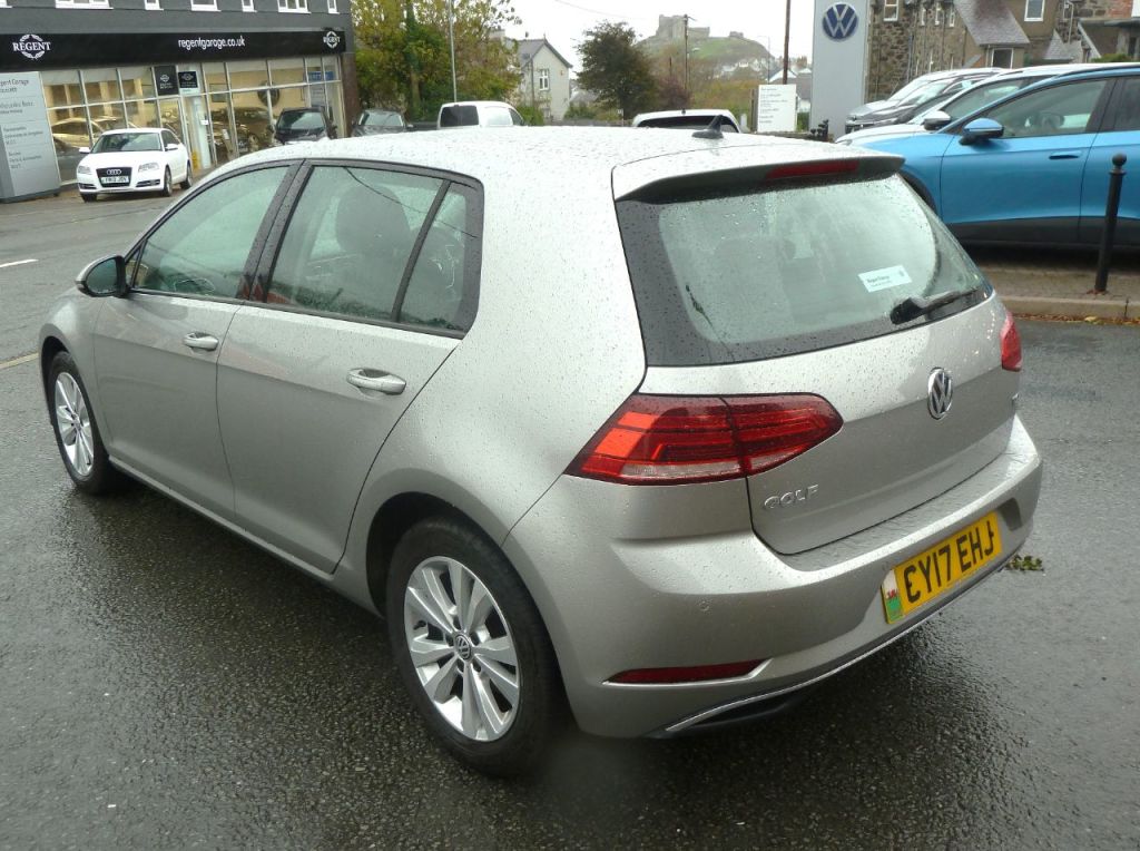 Used Volkswagen Golf 2017 for sale - 76162563: Photo 6