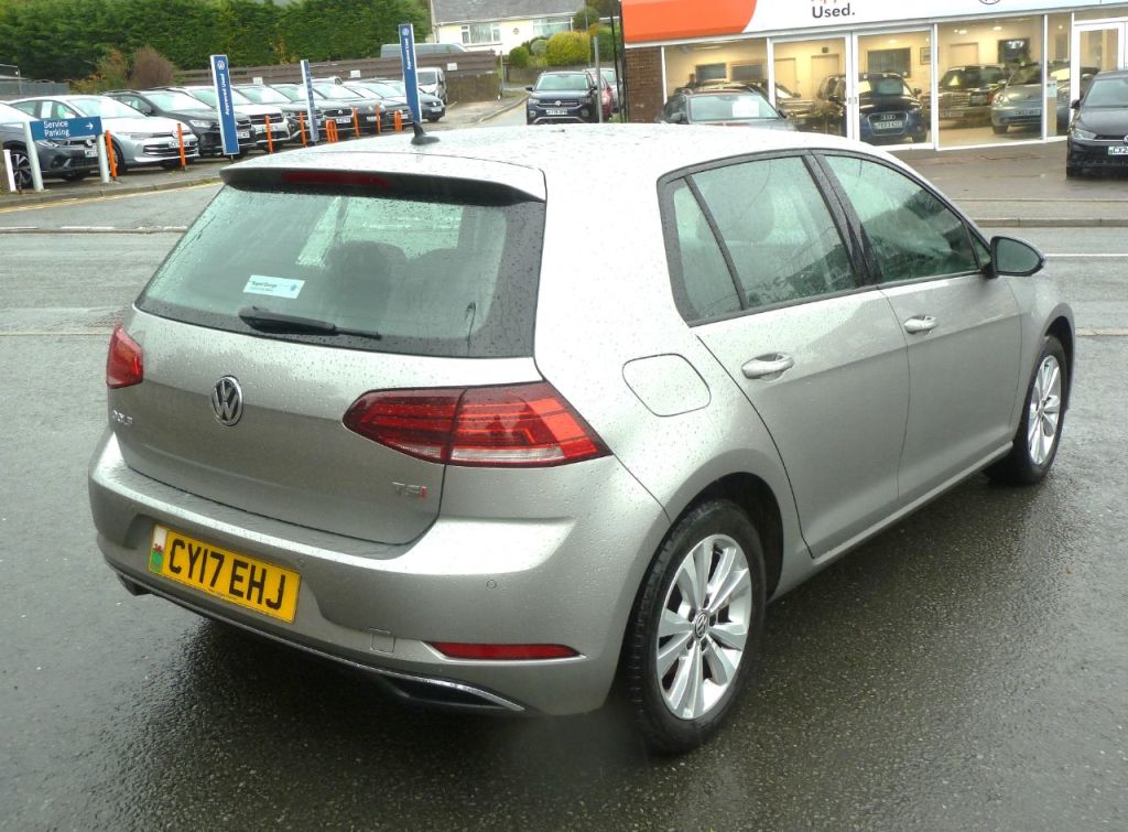 Used Volkswagen Golf 2017 for sale - 76162563: Photo 8