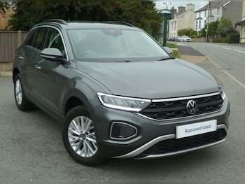 Used Volkswagen T-Roc 2022 for sale - 75567277: Photo