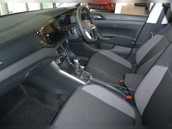 Used Volkswagen Polo 2024 for sale - 76558346: Photo