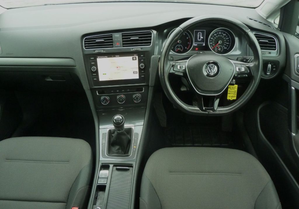 Used Volkswagen Golf 2018 for sale - 77607982: Photo 11