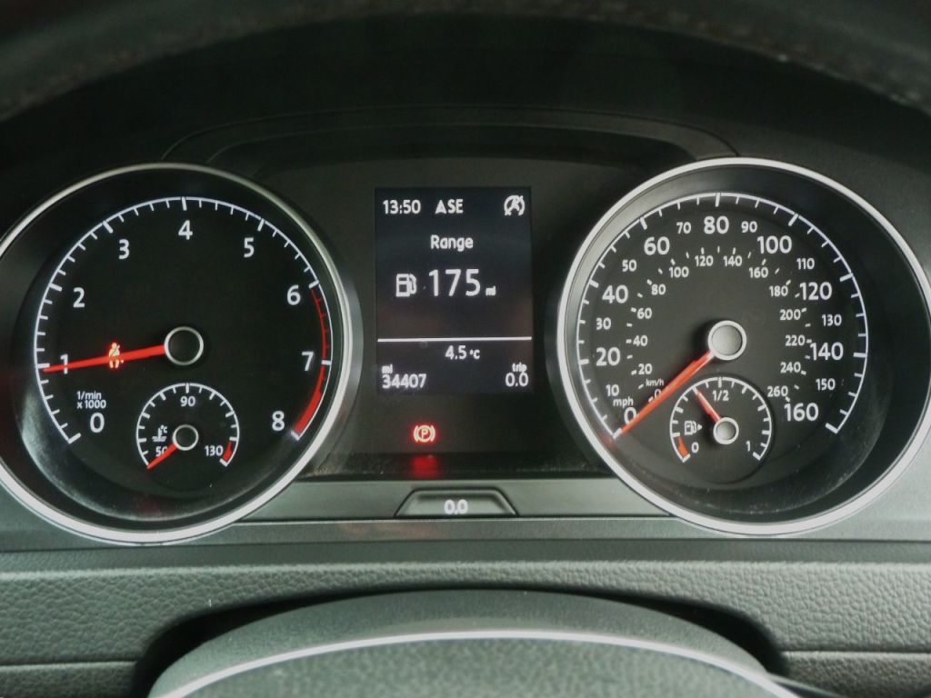 Used Volkswagen Golf 2018 for sale - 77607982: Photo 13