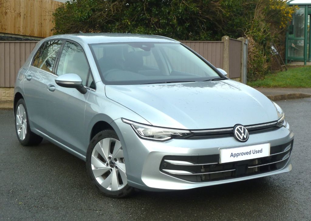 Used Volkswagen Golf 2025 for sale - 75945035: Photo 1