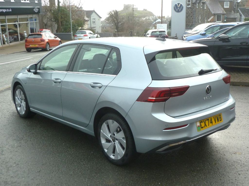 Used Volkswagen Golf 2025 for sale - 75945035: Photo 6