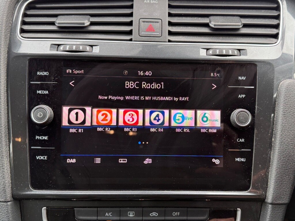 Used Volkswagen Golf 2018 for sale - 76355956: Photo 24