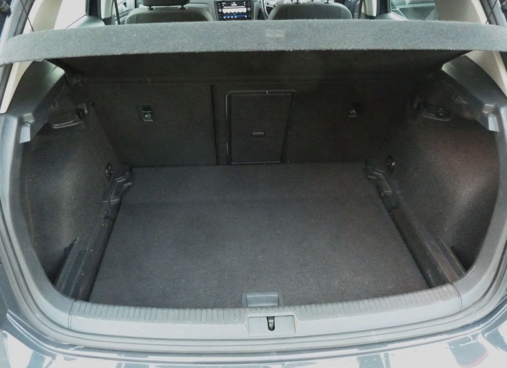 Used Volkswagen Golf 2018 for sale - 76355956: Photo 31