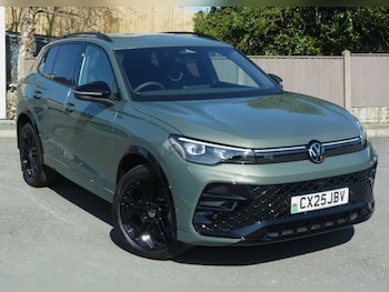 2025 - 2.0 TSI 204 4Motion Black Edition 5dr DSG