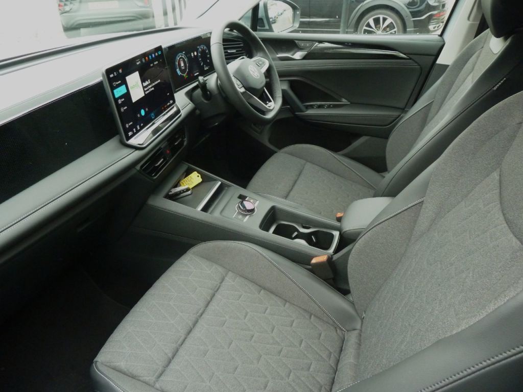 Used Volkswagen Tiguan 2025 for sale - 76520223: Photo 2