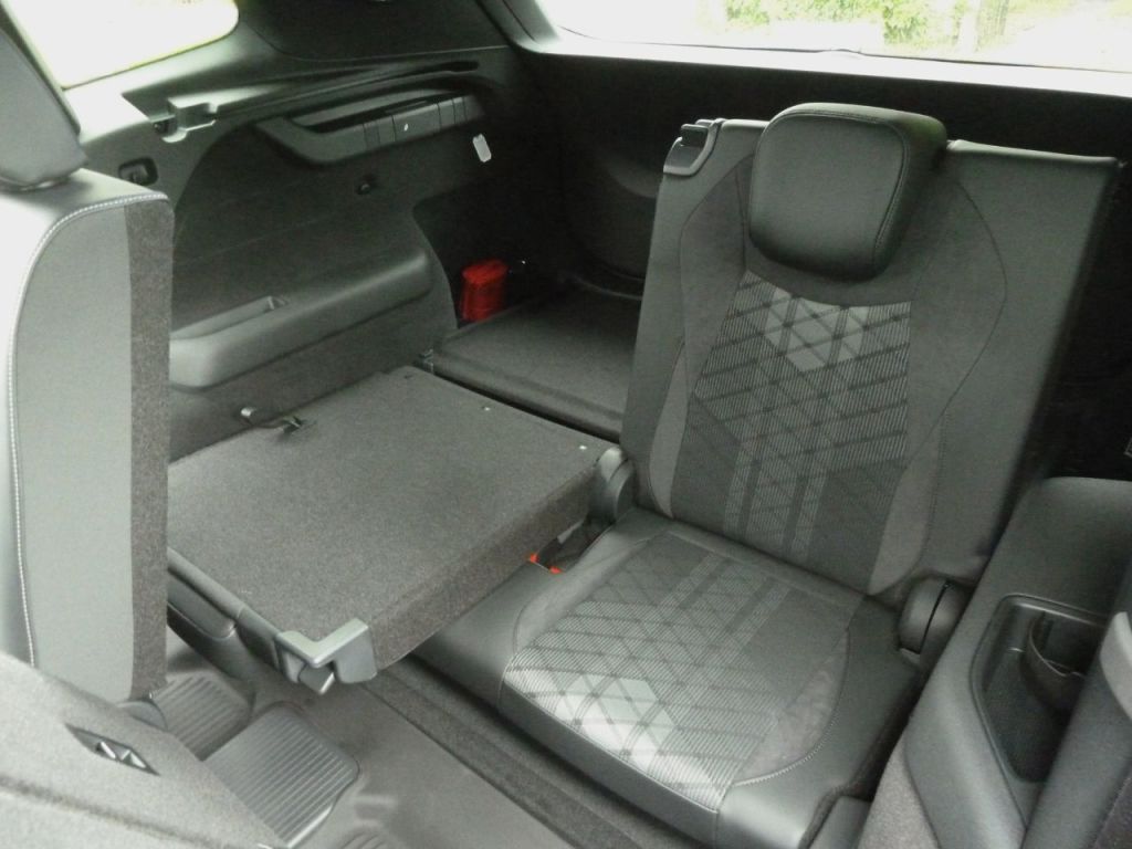 Used Volkswagen Touran 2025 for sale - 76184869: Photo 23