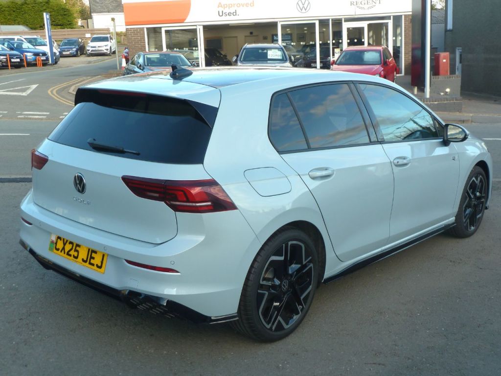 Used Volkswagen Golf 2025 for sale - 76402266: Photo 8