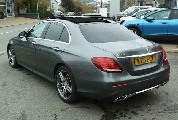 Used Mercedes-Benz E Class 2016 for sale - 76279338: Photo 11