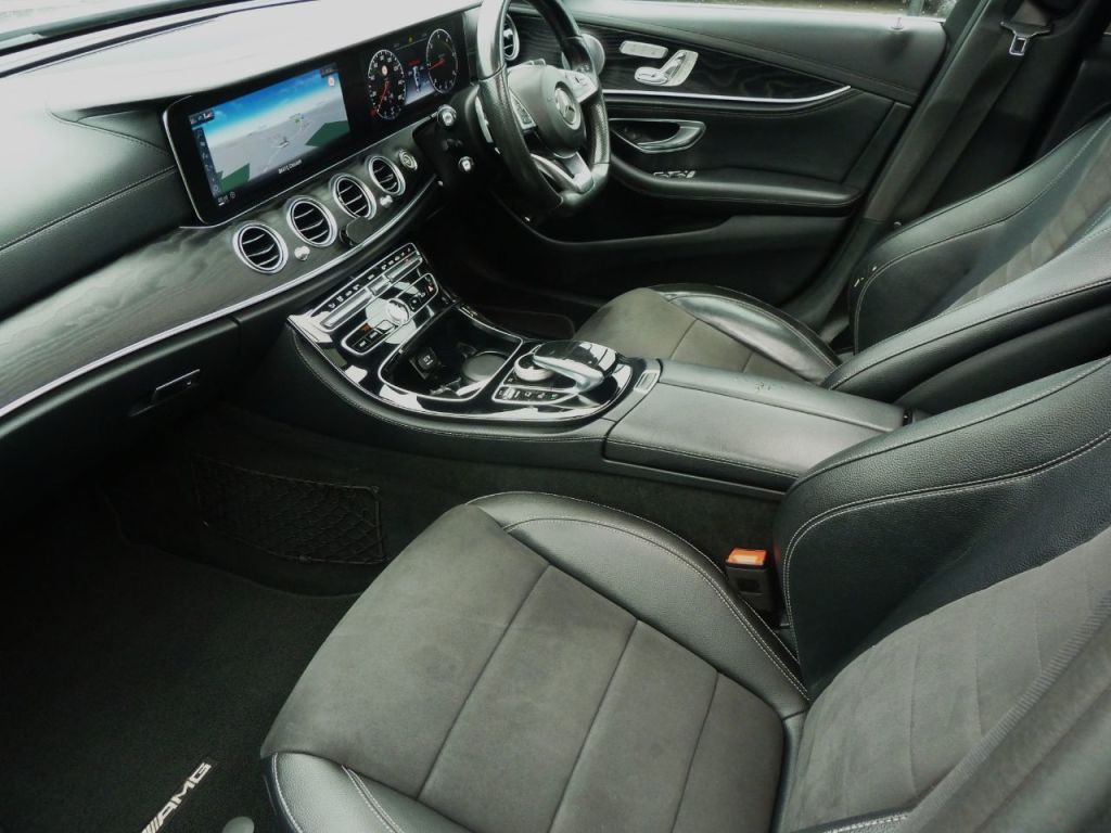 Used Mercedes-Benz E Class 2016 for sale - 76279338: Photo 2