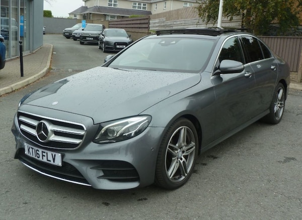 Used Mercedes-Benz E Class 2016 for sale - 76279338: Photo 4